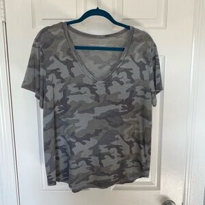 American Eagle Outfitters light green and gray Camouflage V-Neck Tee